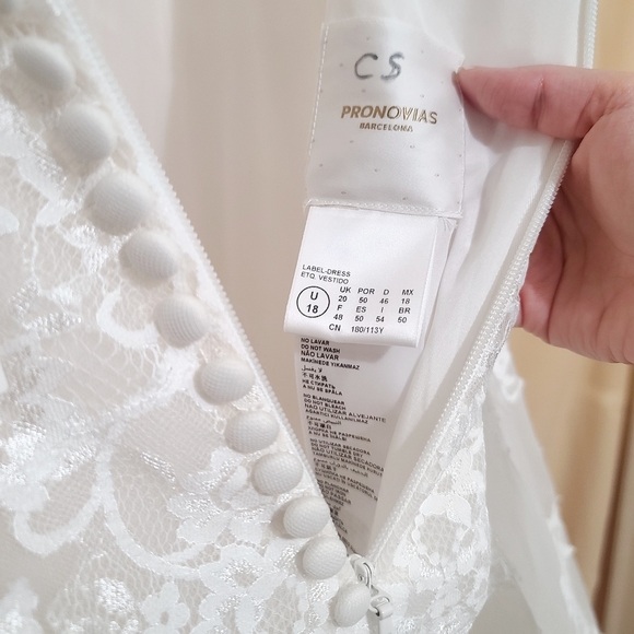 Pronovias | The Orion Lace Wedding Dress Off White Crystal NEW Size 18 - Picture 13 of 16